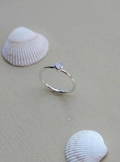 CÔTE OUEST Mini Moonstone Ring