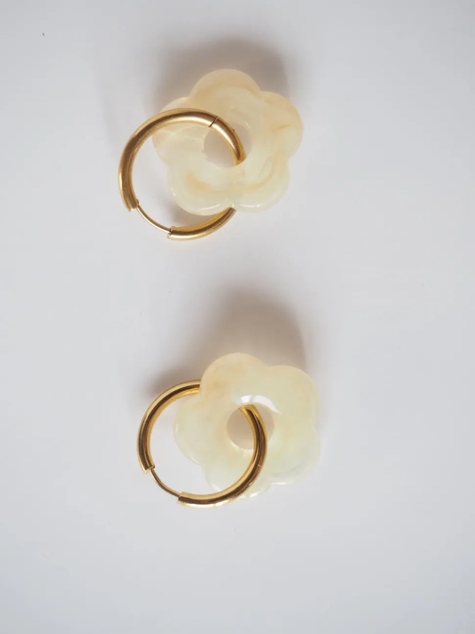 GOOD MORNING Blume Earrings - Frosted