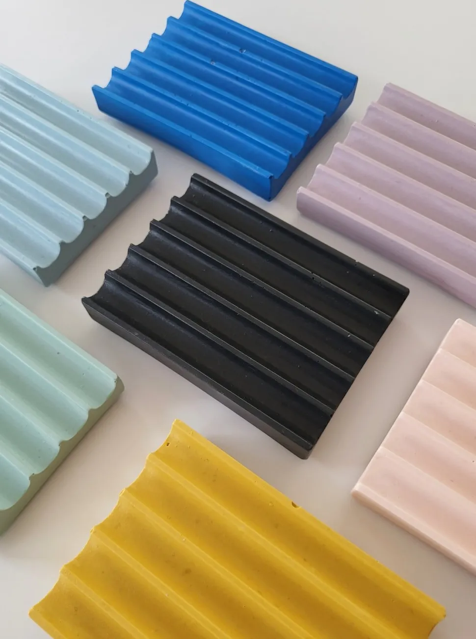 OLI+MIMI Wave Soap Dish
