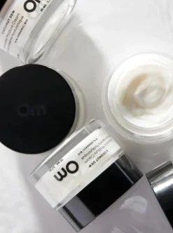 OM ORGANICS Hyaluronic Moisturizing Cream - Coconut