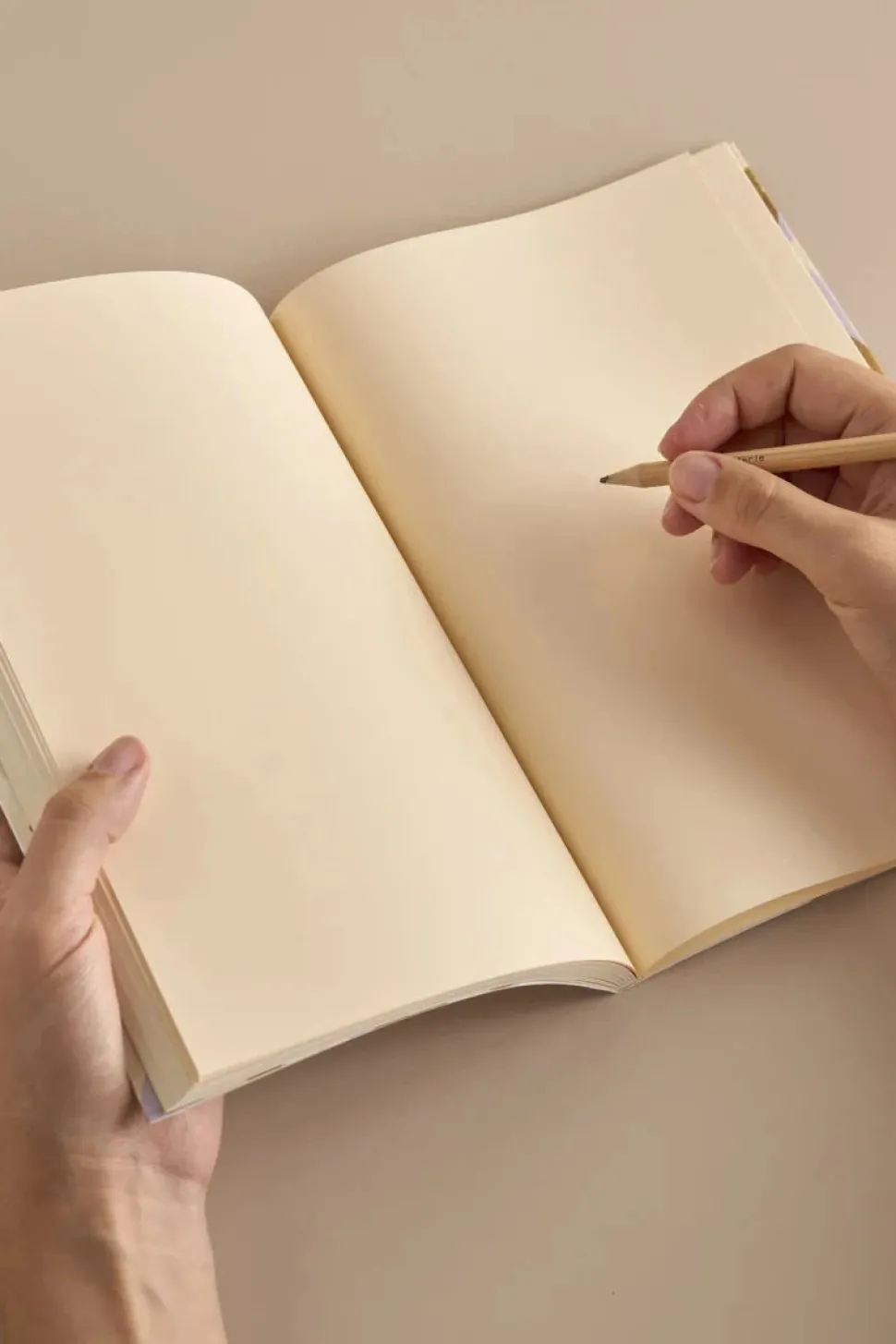 SEASON PAPER Journal - Highlands